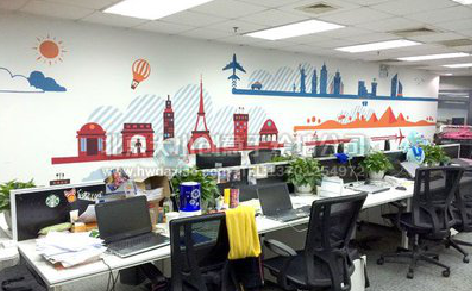 黄山教你设计办公室墙绘的方法。